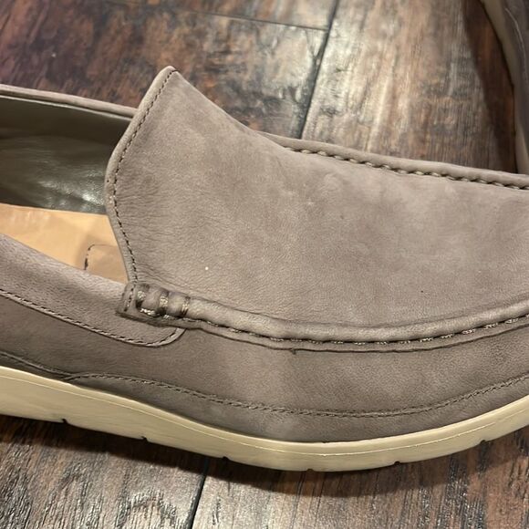 UGG
Fascot Capra Shoe size 13 triple wide in GUC - Picture 9 of 9